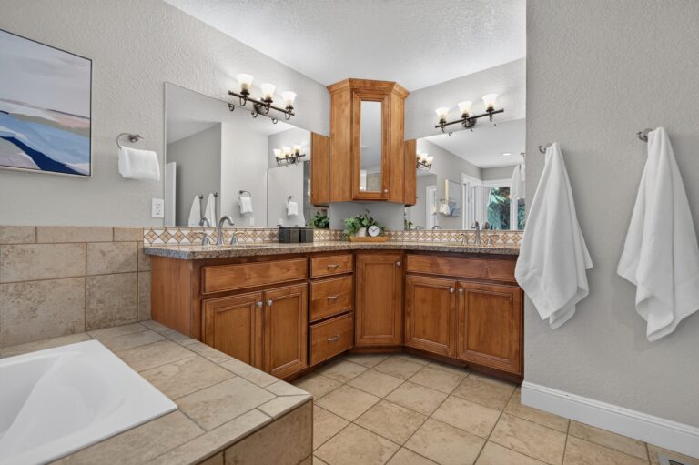 2060 SW Butler Rd, Gresham, OR 97080, photo 42