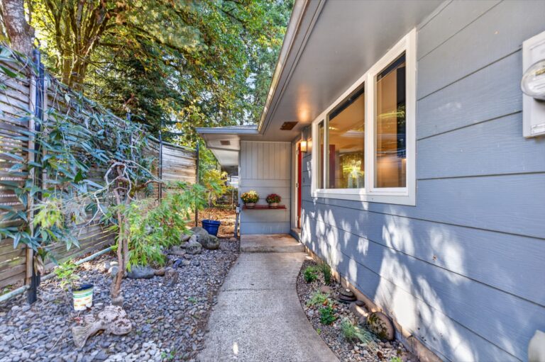 15781 S Loder Rd, Oregon City, OR 97045, photo 8
