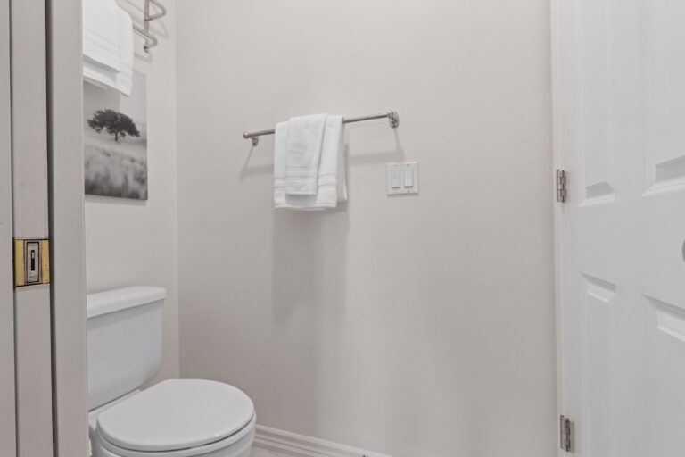 2442 NW Pettygrove St, Portland, OR 97210, photo 40