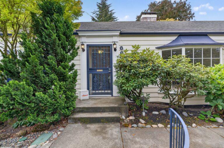 660 SW Evans St, Portland, OR 97219, photo 7