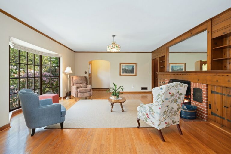 660 SW Evans St, Portland, OR 97219, photo 12