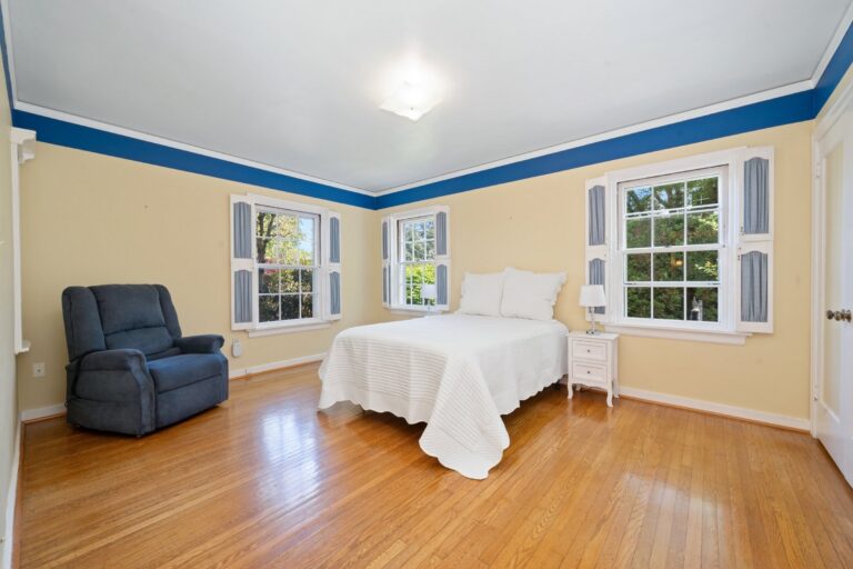 660 SW Evans St, Portland, OR 97219, photo 18