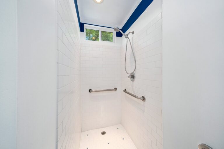 660 SW Evans St, Portland, OR 97219, photo 21