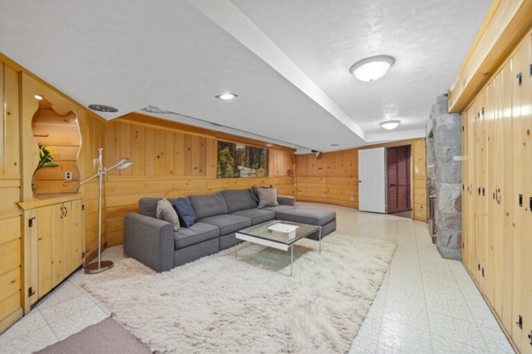 660 SW Evans St, Portland, OR 97219, photo 30