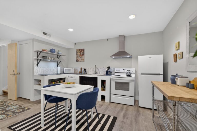 9925 SW Quail Post Rd, Portland, OR 97219, photo 35
