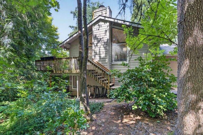 9925 SW Quail Post Rd, Portland, OR 97219, photo 50
