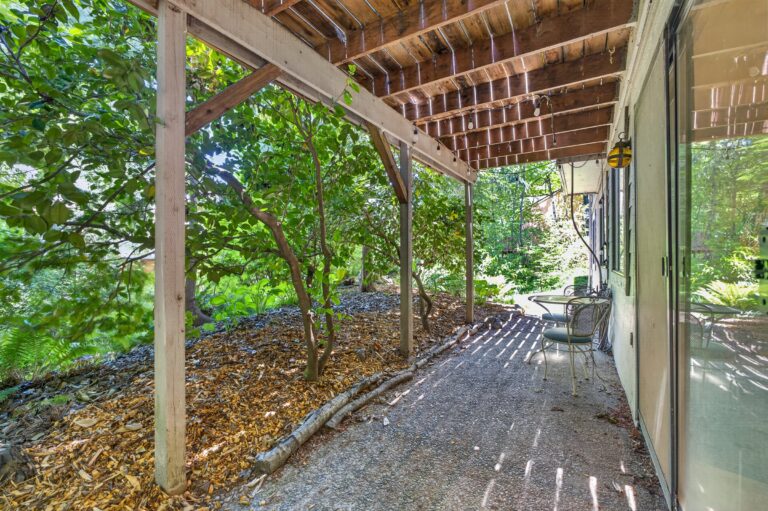 9925 SW Quail Post Rd, Portland, OR 97219, photo 56