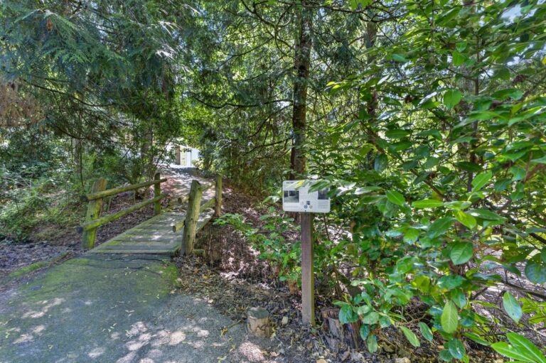 9925 SW Quail Post Rd, Portland, OR 97219, photo 57