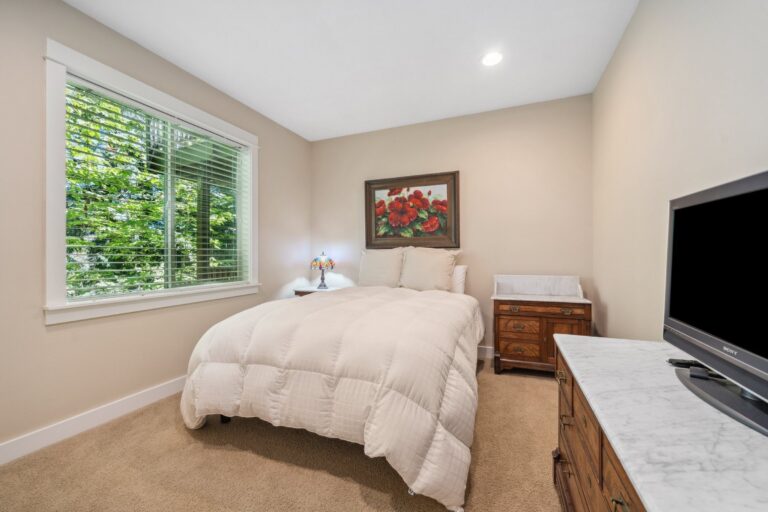 7540 SW Becky Ct, Beaverton, OR 97007, photo 26